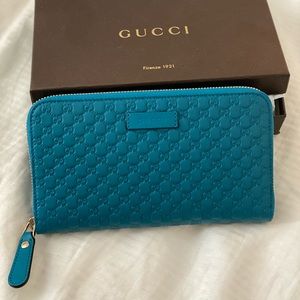 Gucci Microguccissima Zip Around Wallet - Teal